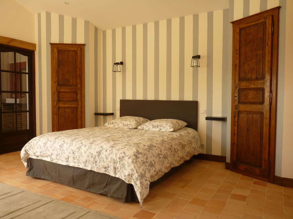 Liré Domaine Du Chene Crucy Bed & Breakfast 部屋 写真